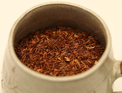 Rooibos Winter Punch with Cranberry and Amaretto